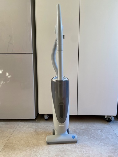 スティックタイプ　掃除機