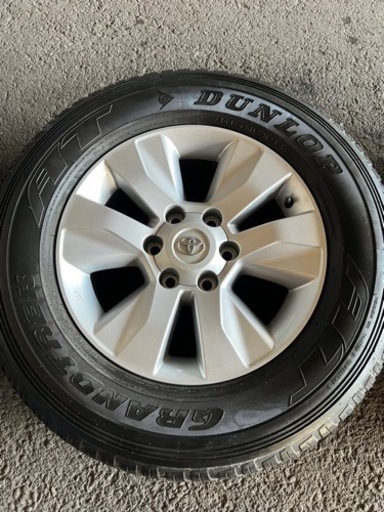 中古純正タイヤ、ホイール4本セット　265/65r/17