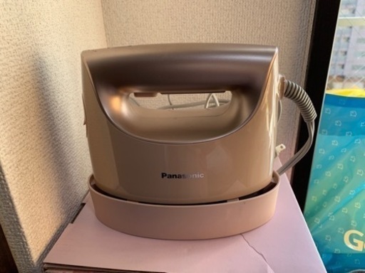 パナソニック　衣類スチーマー　お譲り先決まりました　Panasonic NICFS750