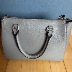 【早い者勝ち】guess美品バックの画像