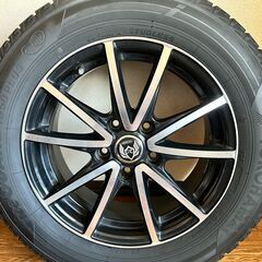 スタッドレスタイヤ：ice GUARD　ヨコハマ  iG 50 PLUS 　　タイヤサイズ: 215 / 60 / R16　美品！