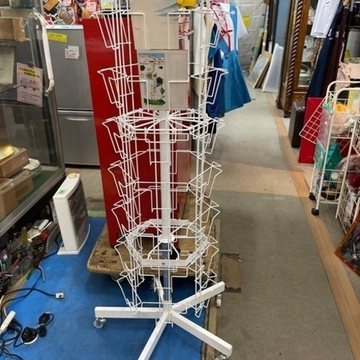 回転カードラック　パンフレットラック