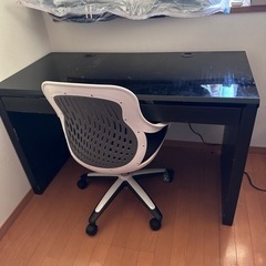 ワークデスク（チェア付き）の画像