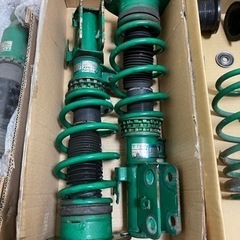 30プリウス TEIN車高調