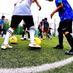 楽しくサッカーを⚽️  【FCBLUEVサッカースクール】の画像