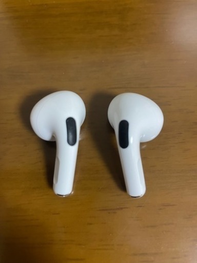 【中古】送料無料　Apple AirPods proの第一世代 MWP22J/A A2084