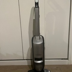 《3月16日の引き渡し》シャープ　掃除機と物干し竿