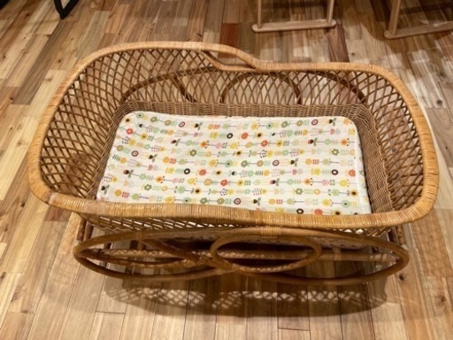 藤　ラタン　ゆりかご　ベビーベッド　マットレス付き　レトロ☆