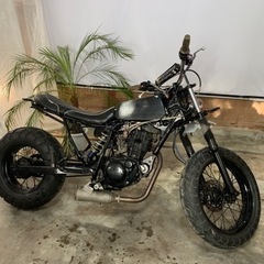 TW225とNSR250R(mc18)ヤフオク出品中です
