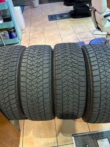 ブリヂストンスタッドレスタイヤホイールセット235\60/18