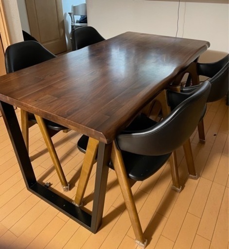 【決まりました】ウォールナット　天然木　無垢材　ダイニングセット