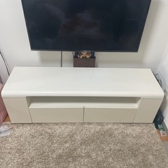 テレビ台　収納たっぷりの画像