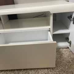 テレビ台　収納たっぷりの画像