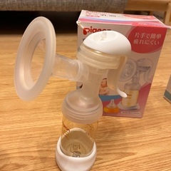 ピジョンさく乳機(手動)セット、乳頭保護器、フリーザーパック、哺乳瓶消毒器、母乳パッドの画像
