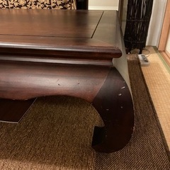 バリ風のローテーブルの画像