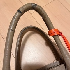 【1/28, 29 引き取り可能な方限定】日本未発売　女性　ビジネスバッグの画像