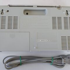 ■値下げしました■TOSHIBA 東芝 AM/FMラジオ 付きCDプレイヤー TY-CR22 (2013年製) 動作品の画像