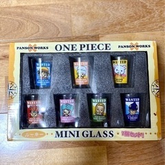 ワンピース ミニグラス７個セット(手配書)❗️