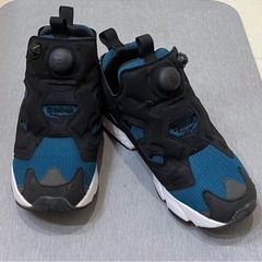 【引き取り希望】Reebok インスタポンプフュリー ブラック＆ブルー