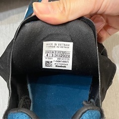 【引き取り希望】Reebok インスタポンプフュリー ブラック＆ブルーの画像