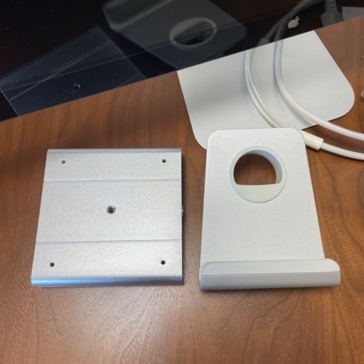 Apple Thunderbolt Display 27インチ ＋ USB-Cアダプター ＋ おまけ２品