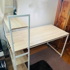 【取引先決定】棚付き　デスクの画像