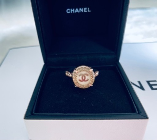 お引き取り先決まりましたCHANEL ピアス　リング