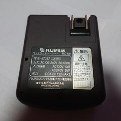中古 富士フイルム 単３充電器の画像