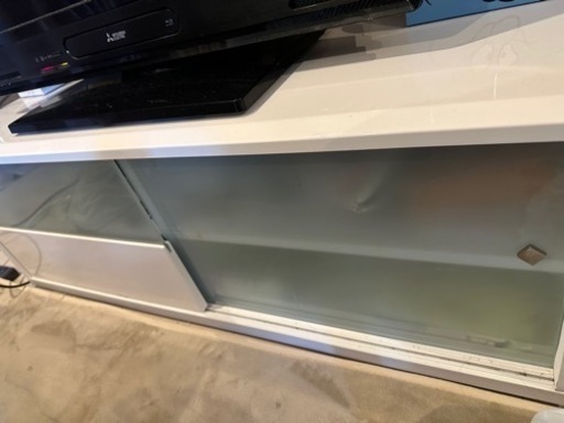 割と綺麗なテレビ台