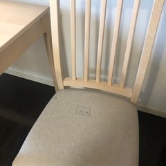 お譲り先決まりました　IKEA 伸縮可能ダイニングテーブルと椅子セット　無料　あげますの画像