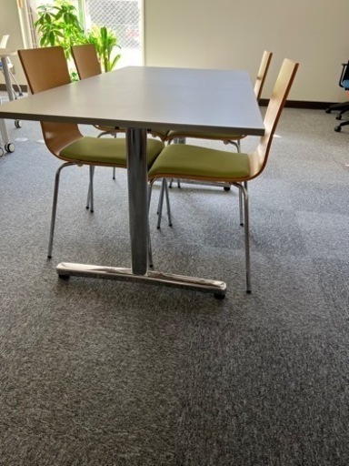 【今週末までの商談限定お得！】美品  ウチダ製ミーティングテーブルとアールエフヤマカワチェアセット