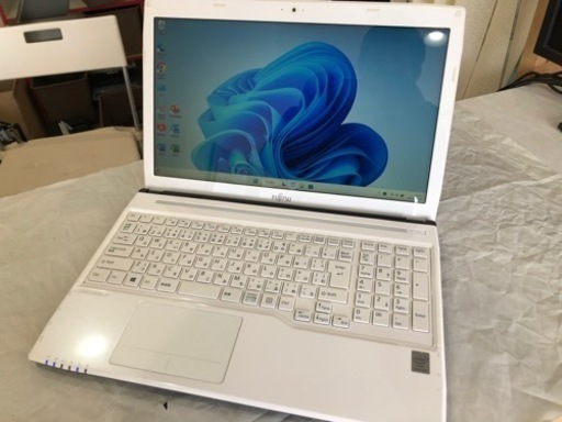 富士通　lifebook AH42/M Windows11 8GB SSD