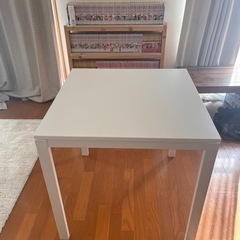 ご相談中　テーブル　IKEAの画像