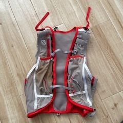 salomonランニングベストXS/Sサイズ
