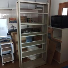 スチール製本棚など