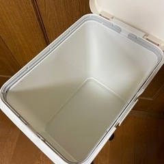 キャスター付きの画像