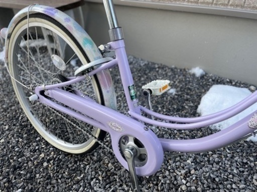 ブリヂストン自転車　　22インチ（女の子）