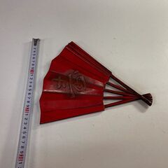 赤扇子の置物 鉄？の画像