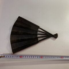 赤扇子の置物 鉄？の画像