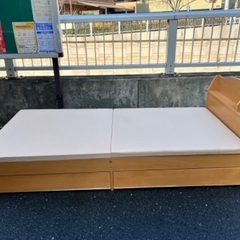 (A-a15)￥3300(税込)シングルベッドフレーム引き出し付きB