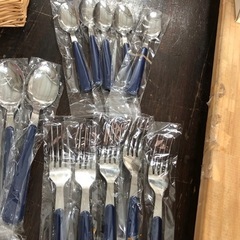 未使用品　スプーン　フォーク　ナイフ　ボリュームセット　カゴ入り　お買得　おすすめ　現品限り‼︎の画像
