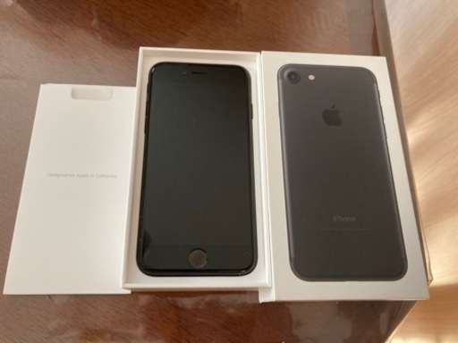iPhone7 32GB ブラック　ソフトバンク(SIMロック解除可能)値下げ　やり取り早い方で決まります