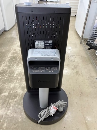 ? DAIKIN　ダイキン　遠赤外線暖房機　セラムヒート　2021  6055