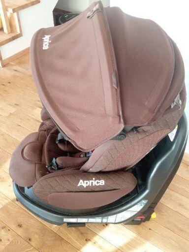 Aprica フラディアグロウ ISOFIX  チャイルドシート