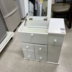 ミニドレッサー 白