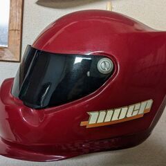 ヘルメット型　壁掛けインテリア　単色の画像