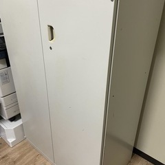 美品　オフィス棚　資料整理　資料