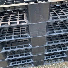 倉庫や物の移動などに！プラパレット　