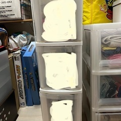 収納ケース（３段）（２４日迄）