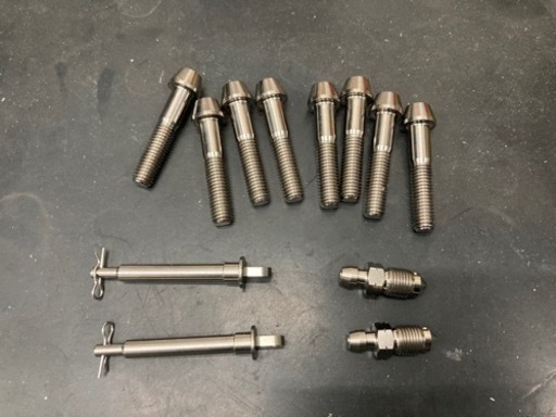 ブレンボ40mmキャストキャリパーチタンボルトセット